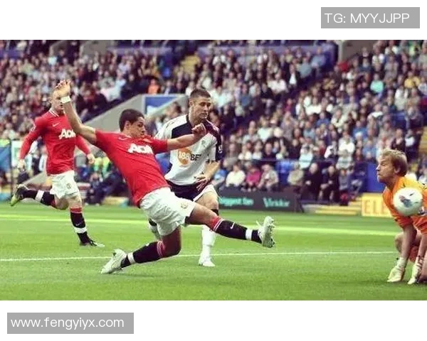 足球明星在赛场上激烈对抗时踢球脱皮的真实瞬间分享 足球明星在赛场上激烈对抗时踢球脱皮的真实瞬间分享